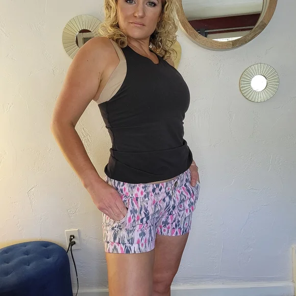 AEO tribal shorts - Picture 5 of 9